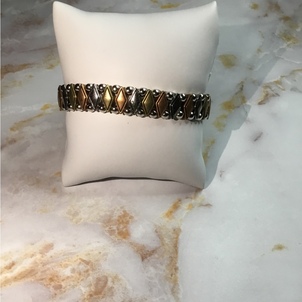 Stretch Abstract Bracelet - Picture 7 of 7